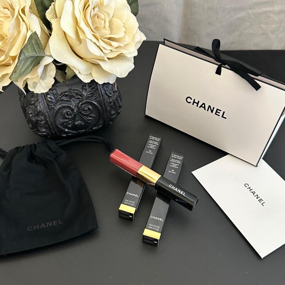 BNIB CHANEL LE ROUGE DUO ULTRA TENUE IN 48 - SOFT ROSE $48 - Picture 9 of 10